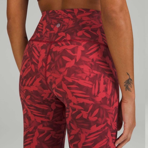 NWT Lululemon Wunder Under HR Tight 25” - Picture 4 of 7